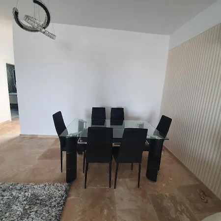 Penthouse Ego Mamaia Nord Appartamento *